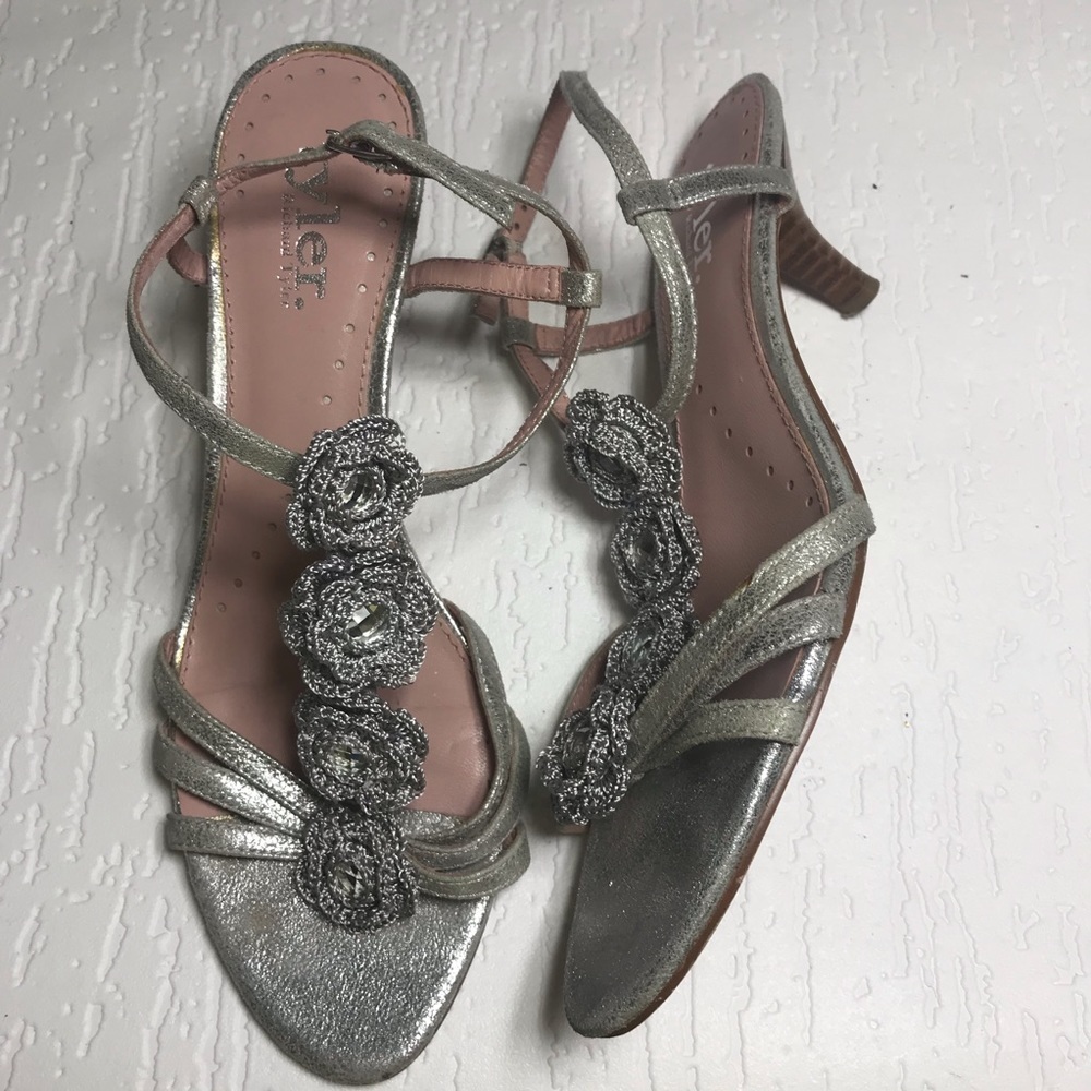 Tyler Richard Tyler saddle heeled 9 straps